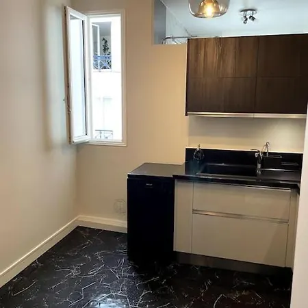 Luxury Family Getaway شقة