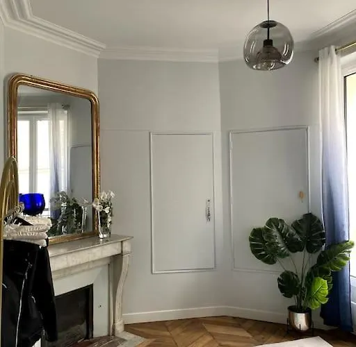 Luxury Family Getaway Apartment Paris