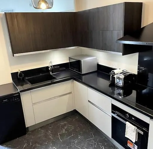 Luxury Family Getaway Apartment