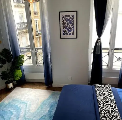 Luxury Family Getaway Apartment Paris