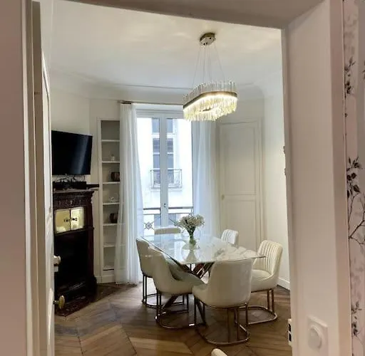 Apartment Luxury Family Getaway Paris