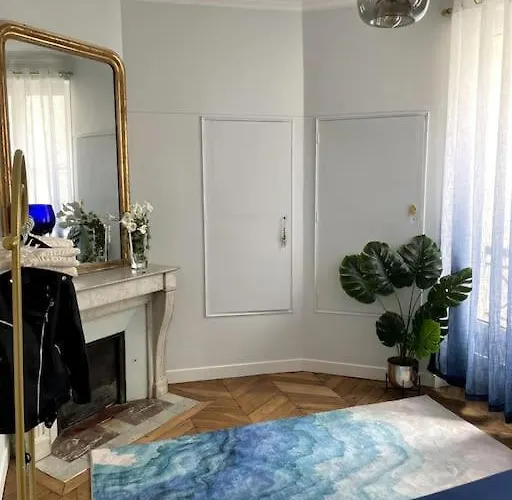 Luxury Family Getaway Apartment Paris