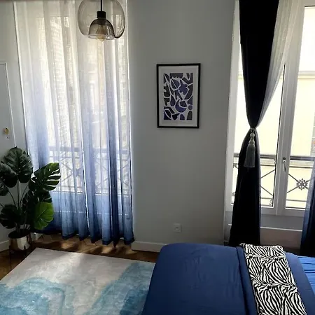 Апартаменты Luxury Family Getaway Париж